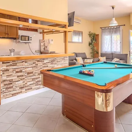 Holiday home Cl15 Modern And Spacious